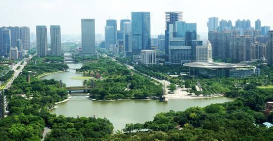 桂澜路中轴千灯湖板块南段 房价每平少8000元