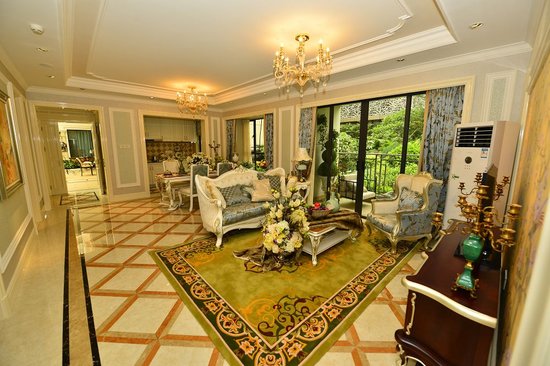 佛山万达华府开盘在即 营销中心屡屡爆满