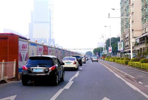 1小时折返魁奇路禅城段 4处施工点和2个围蔽点