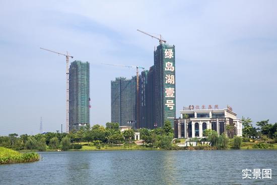 【鹭湾】白鹭占据1500亩双拼湖前排生态,三面环湖,与别墅位置,出了现代为邻别墅中式图片