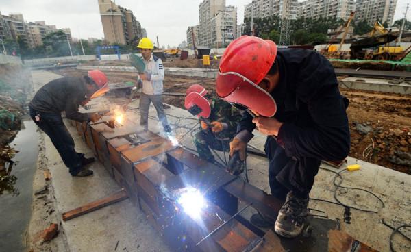 钢结构搭建属于几类保险 钢结构都给工人买什么保险