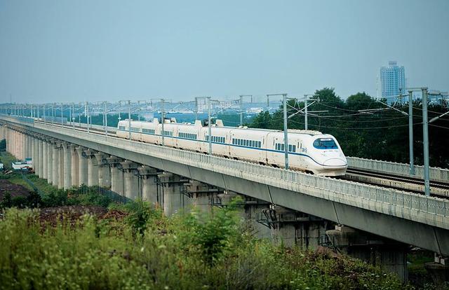 合福高铁有望提前运营 6月23日开始正式售票