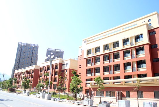 福州一中贵安学校震撼呈现 人文气息日益浓厚_房产福州站_腾讯网