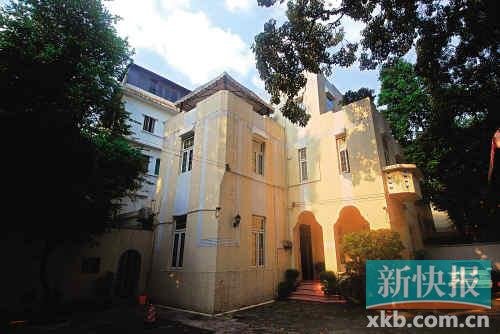 无根墙被加建 七旬老屋危危乎