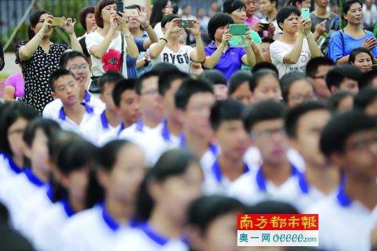 同德围学子可就近上高中啦 提供学位1800个