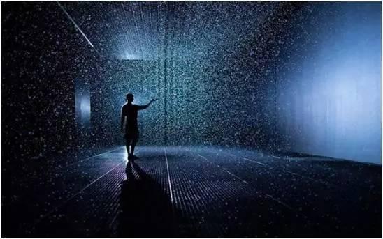 十月 一起见证这场世界奇雨