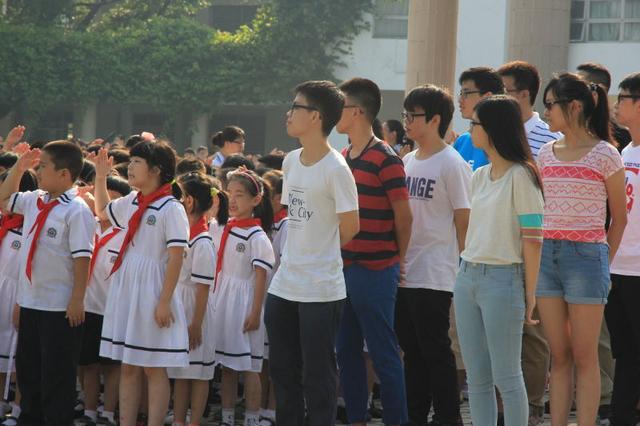 参与"来自香港"青年实验祈福的广东青年游走计划英语升旗学校的实习时间短初中生月经图片