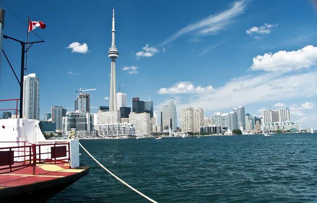 多伦多95%房屋遭疯抢 中国新移民迫不及待