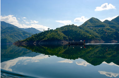 大自然保护协会来千峡湖考察水资源保护