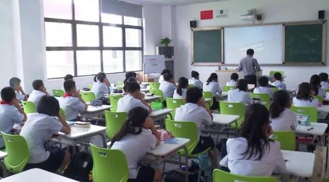 嘉定世界外国语学校结构封顶 8月竣工交付