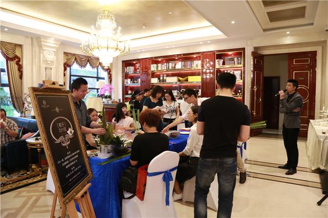 粽情享端午 坐看臻美玉兰缓缓开