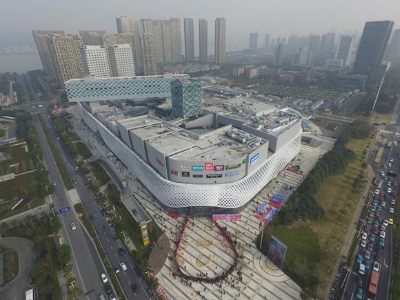 启幕滨江荟众生活 杭州滨江宝龙城盛大开幕_房产上海站_腾讯网