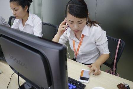 楼市一日三变 继续做房产经纪人？还是干职业房东？