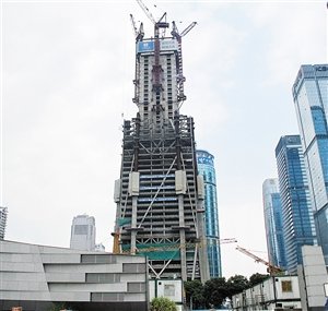 中国第一高楼 深圳平安金融中心已建至300米