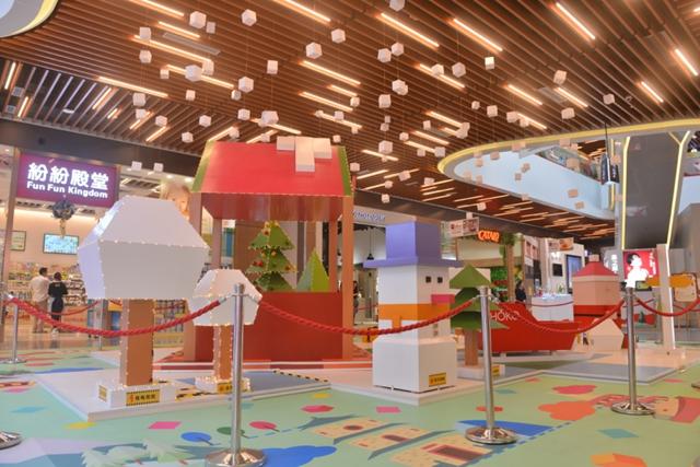 还过关买港货那你out了 前海周大福港货中心正