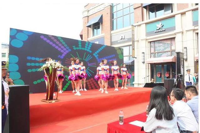 碧桂园助力2018黄冈首届国际半程马拉松赛事