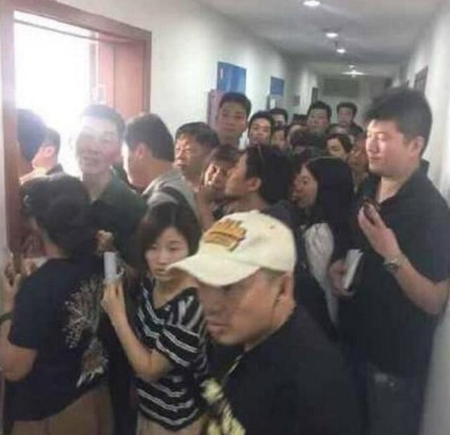 马上崩盘还是继续暴涨?房价的真正危险不是涨