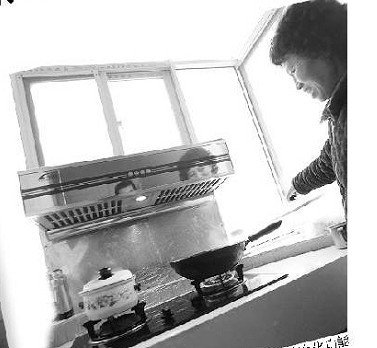 仙桃农民获发明金奖 表示新房可淘汰油烟管道