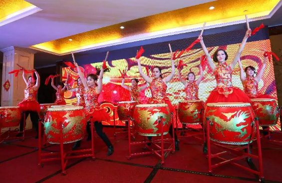 卓尔文旅集团2016总结表彰大会暨2017新春联