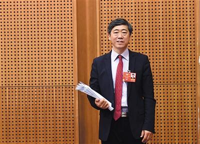 李稻葵谈房地产市场:房价一年涨20%到30%难再现