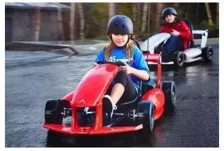 双湖林语卡丁车体验季:疯狂迷你卡丁车,萌娃争