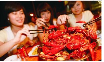 免费吃虾哪家强?四新首席餐饮金街和昌·食尚