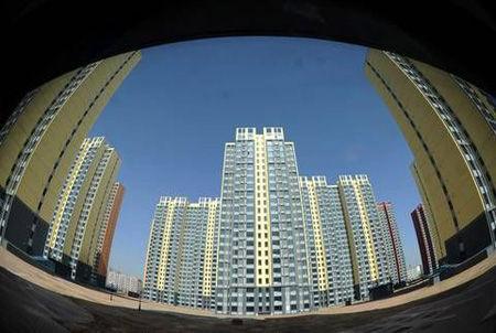 百余购房者交了定金 半年多不能网签