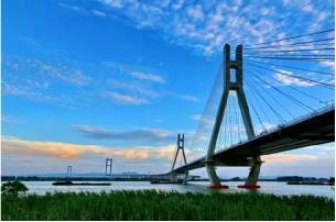 盘点中国用巨资砸出来的桥 最高达110.9亿人民