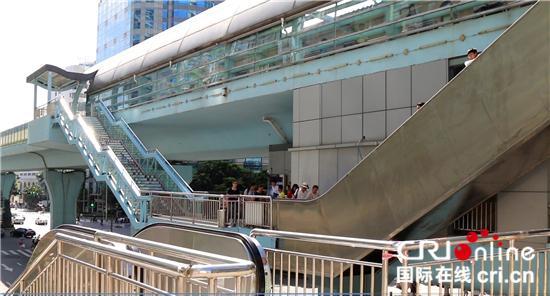 印度籍记者:厦门市快速公交系统为市民提供方便