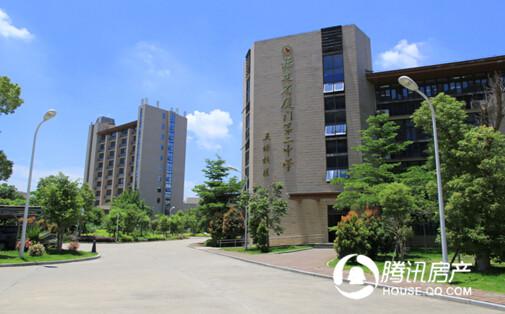 福建省厦门市第二中学2014-2015学年高一物理下学期期中试题