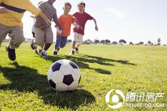 [招商卡达凯斯]寻找可以带孩子踢球的地方