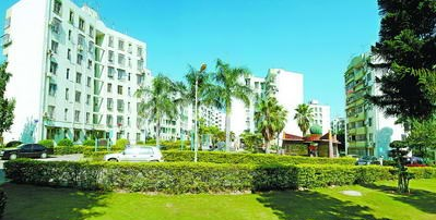 老汉专程来厦看新房 却因房内竹梯断裂摔骨折