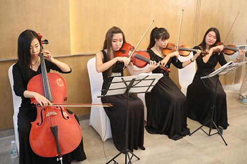 尽享城市星光 首届MOMO服装节答谢酒会西安