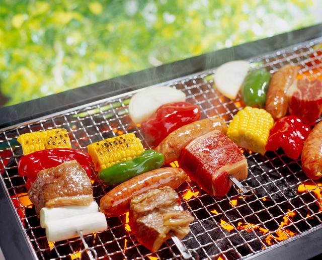 美食当前诱惑难当 带着伙伴来水岸东方吃烧烤