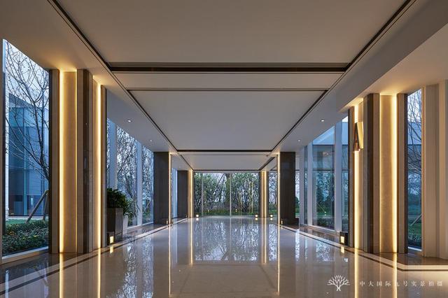 而锦园,枫叶新都市,枫叶苑别墅等等高端住宅小区,都是西安豪宅曾经的图片