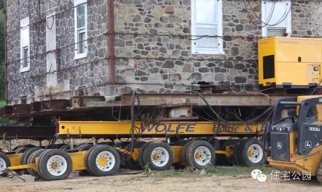 美国夫妇闹离婚 竟然将房子活生生地一分为二