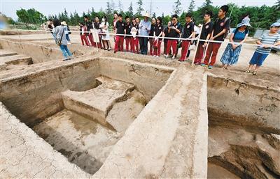 不敢相信！西安的这个“坑”竟是古人的房子