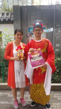 刷爆朋友圈 郑州各大考场惊现金科状元