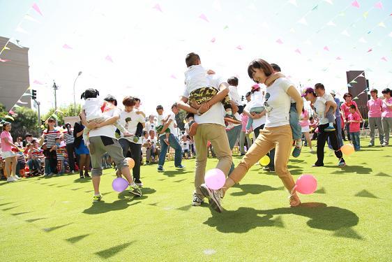 8月22日五龙新城第一届亲子趣味运动会即将开