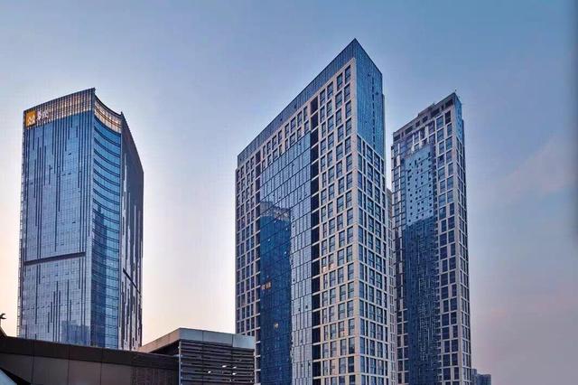 郑州楼市上演大片"卖房侠 看开发商72变