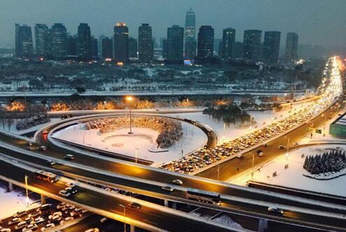 郑东绿博 降雪除霾下的城市绿肺
