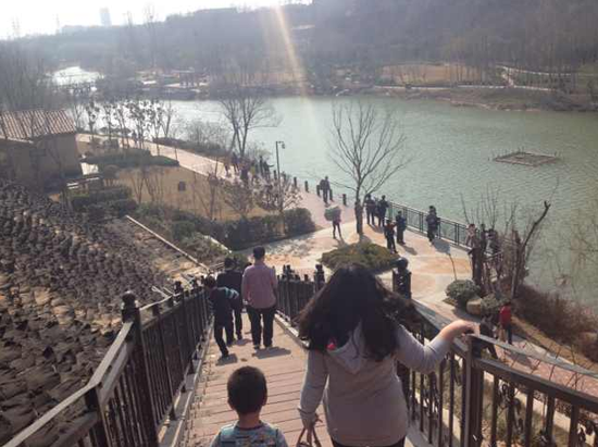 3月15日信阳正商红河谷业主赴郑州看房游园