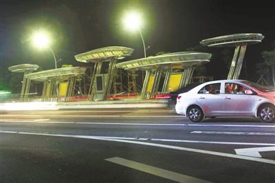 市住规建局解说珠海现代有轨电车车站设计 多