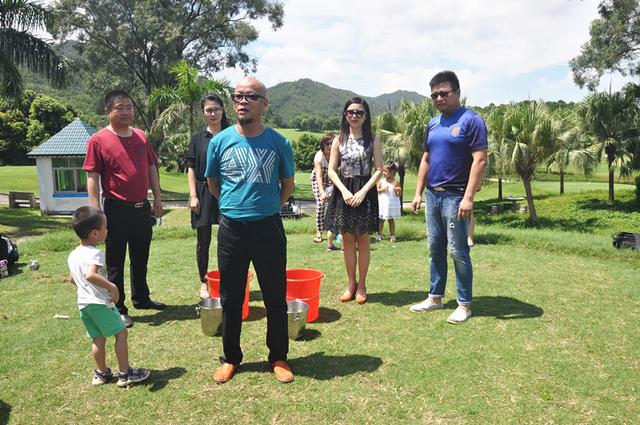 珠海地产媒体界冰桶慈善募捐正式启动