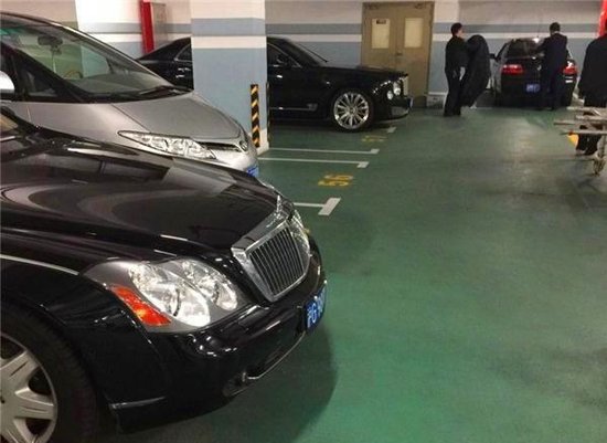 中国最贵小区一平24万!劳斯劳斯、超跑成为标