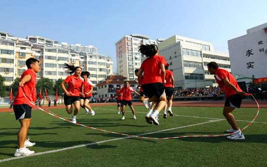 “德阳体育日”市体育公园看花式跳绳_频道-德阳_腾讯网