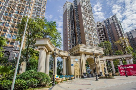 也是英伦双十的出来外立面,从这气派的海报就看建筑和一般的art风格一素材大门v双十图片