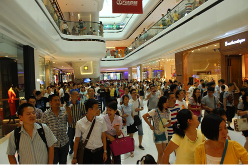 万人空巷逛万达 开业3天吸引客流超83万