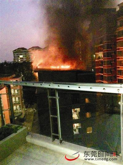东莞宏远外国语学校宿舍楼失火 150人被及时疏