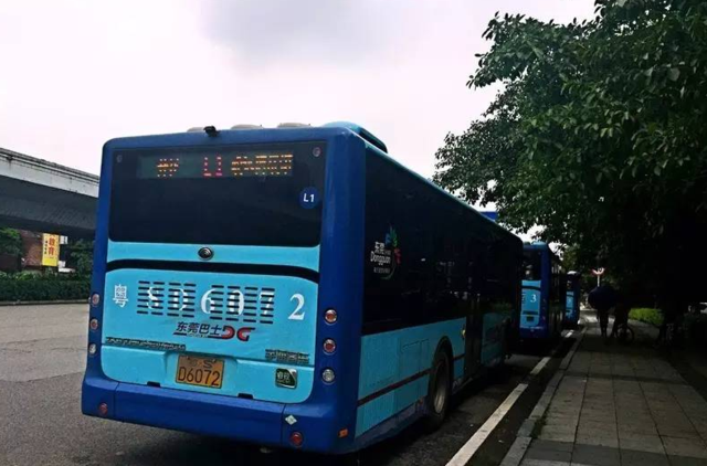 东莞有两条跨镇公交与地铁2号线路高度重合,售